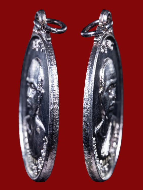 ***น้องๆเจริญพรครับ***เหรียญหลวงพ่อคูณปริสุทโธ รุ่นจตุพร บารมีแผ่ไพศาล เนื้อเงิน ปี2537