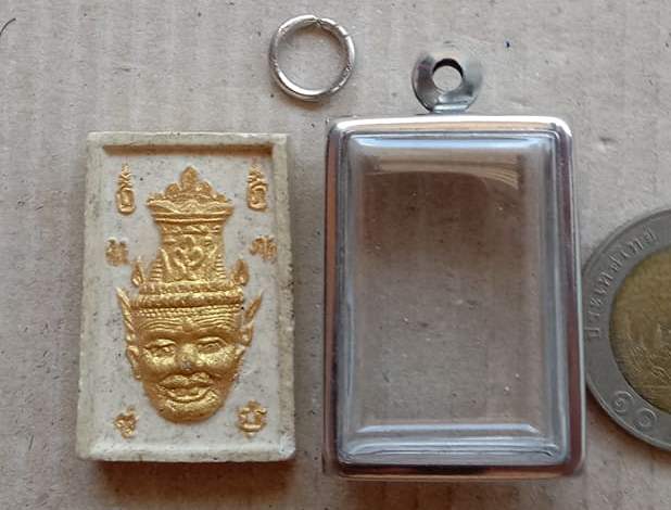 พระผงเศียรฤาษีหลังพระพิฆเนศ หลวงปู่หมุน วัดซับลำใย ปี2542 ปิดทองแท้เดิม พร้อมตลับสแตนเลส