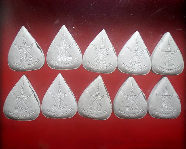 ผงหลวงปู่บุดดาวัดกลางชูศรีเจริญสุข สิงห์บุรีพระที่หลวงปู่ดู่ วัดสะแกยังยกย่องท่านว่าเป็นพระอรหันต์14