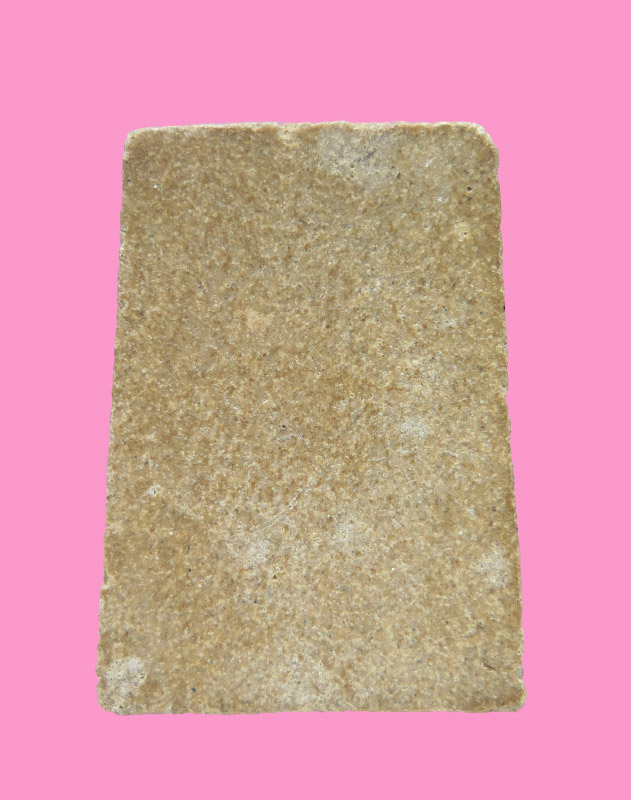 สมเด็จเนื้อผงน้ำมัน