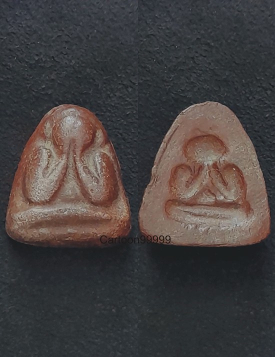 พระปิดตาหลังแบบ พิมพ์กลาง แห้งๆ ครับผม