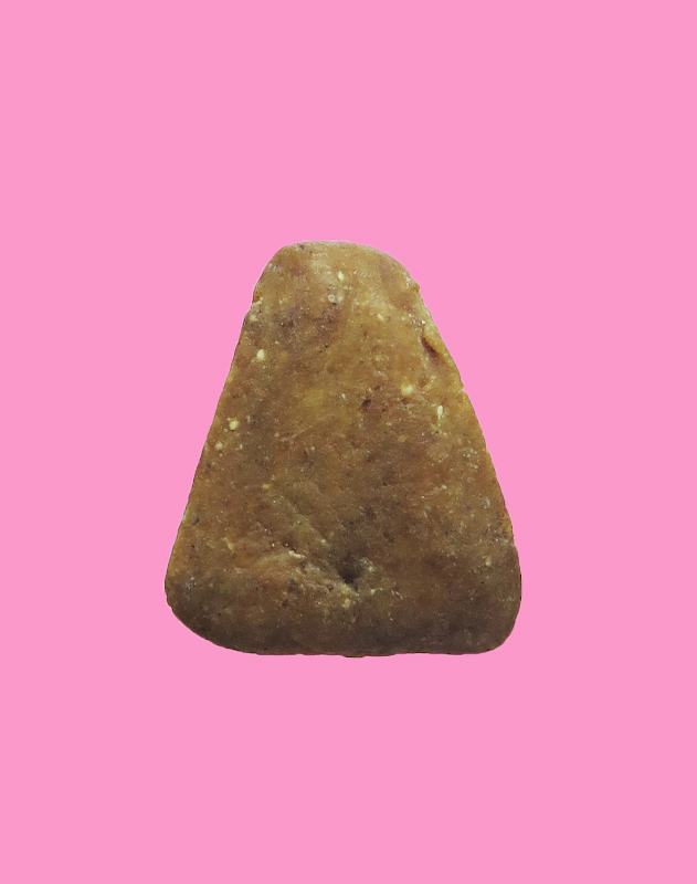 นางพญาพิมพ์จิ๋ว สูงประมาณ 0.8 ซม.  เนื้อผงน้ำมัน