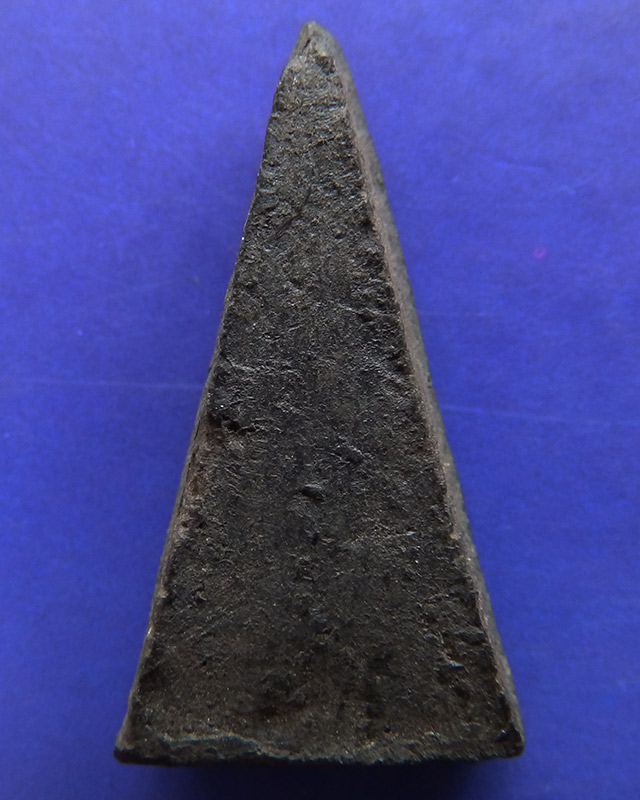 นางพญาเนื้อดิน ไม่ทราบที่ ขนาดสูง 2.8 ซ.ม. พระบ้านเก่าเก็บ (6)