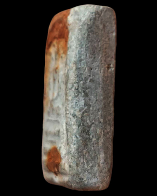 สมเด็จพิมพ์ปรกโพธิ์ ขนาดประมาณ 3.3 x 2 ซ.ม.เก่าเก็บหลายสิบปี ไม่ทราบเกจิสร้าง