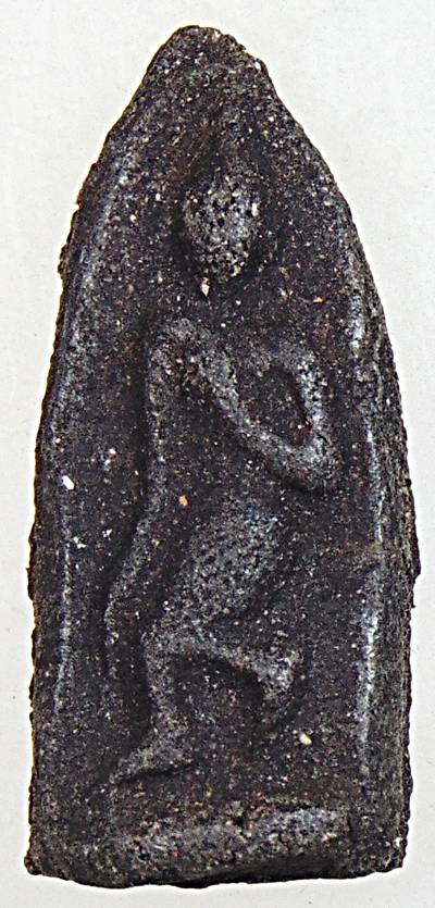 ๒๐ พระลีลา เนื้อผงว่าน