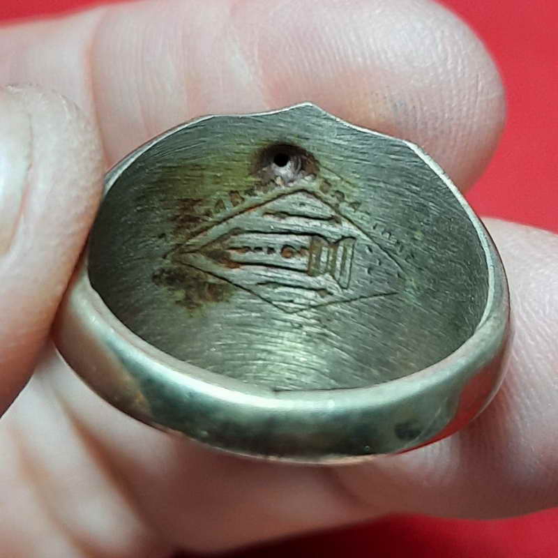 พระพุทธชินราชลงยาสีแดง หลวงพ่อสว่าง วัดท่าพุทรา ปลุกเสก ปี 2517ท้องวงเบอร์59....1500