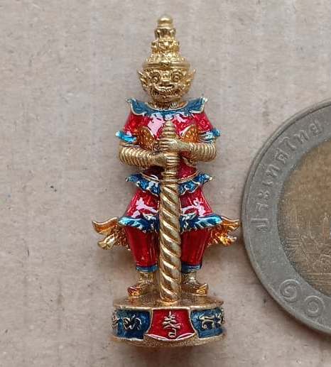 ท้าวเวสสุวรรณหลวงปู่รอด วัดโคกกรม จ.สุรินทร์ ปี2563 รุ่นรวยทันใจ เนื้อทองทิพย์ลงยา เลข25+กล่อง