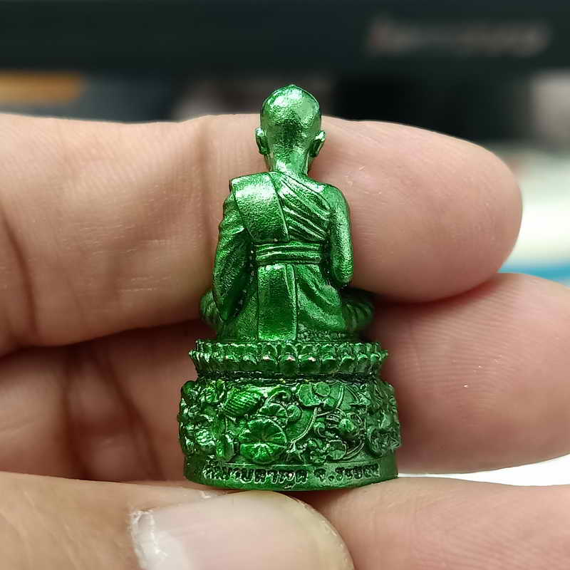 รูปหล่อฐานปูปลา รุ่นบารมี 88 หลวงพ่อรวย วัดมาบตาพุด จ.ระยอง องค์พาติน่าเขียว ตะกรุด 1 ดอก รก.7#154