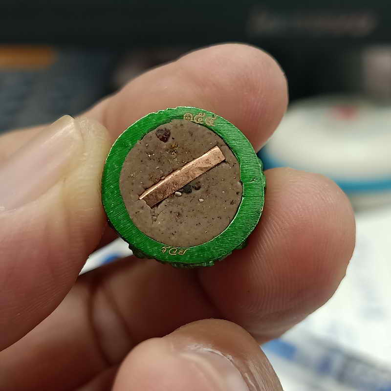 รูปหล่อฐานปูปลา รุ่นบารมี 88 หลวงพ่อรวย วัดมาบตาพุด จ.ระยอง องค์พาติน่าเขียว ตะกรุด 1 ดอก รก.7#154