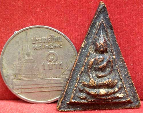 *นางพญา ฐานบัว เนื้อดินเผา จุ่มรัก*