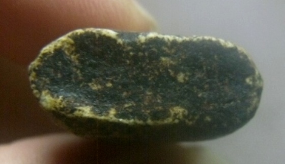 **เบาๆ**พระปิดตาเนื้อผงลงรัก พิมพ์วัดสะพานสูง เก่า ไม่ทราบที่**สวยๆ เชิญชมครับ