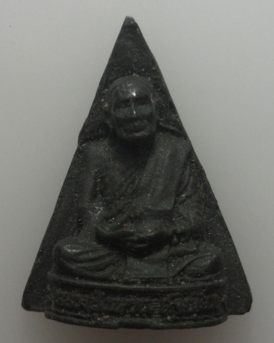 *** หลวงปู่แหวน *** เนื้อเรซิ่น