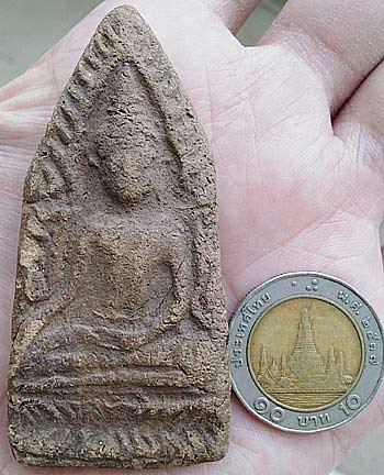 ขุนแผน หลังยันต์ เนื้อดิน