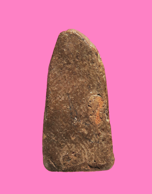 พระเนื้อดิน พิมพ์พระรอด เก่าครับ