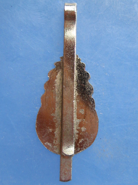 แหนบ รุ่นแรก หลวงพ่อทอง วัดไร่กล้วย ชลบุรี ปี2516