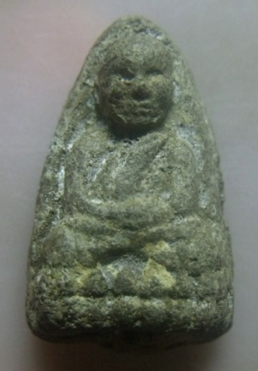 **เบา​ๆ​**หลวงปู่ทวดเนื้อว่าน พิมพ์ใหญ่ หลังโรยเพชรหน้าทั่ง เก่าๆ ไม่ทราบที่**ไขว่านขึ้นสวยๆ