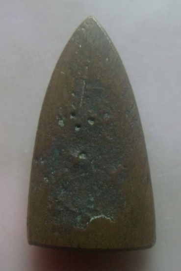 **เบาๆ**หลวงปู่ทวดหล่อเตารีดเล็ก เนื้อโลหะผสม เก่าๆไม่ทราบที่**สวยๆ เชิญชมครับ 