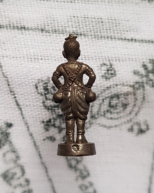 กุมารทอง รุ่น มั่ง มี ศรี สุข ปี 2548 หลวงปู่หงษ์ พรหมปัญโญ วัดเพชรบุรี (สุสานทุ่งมน) จ.สุรินทร์