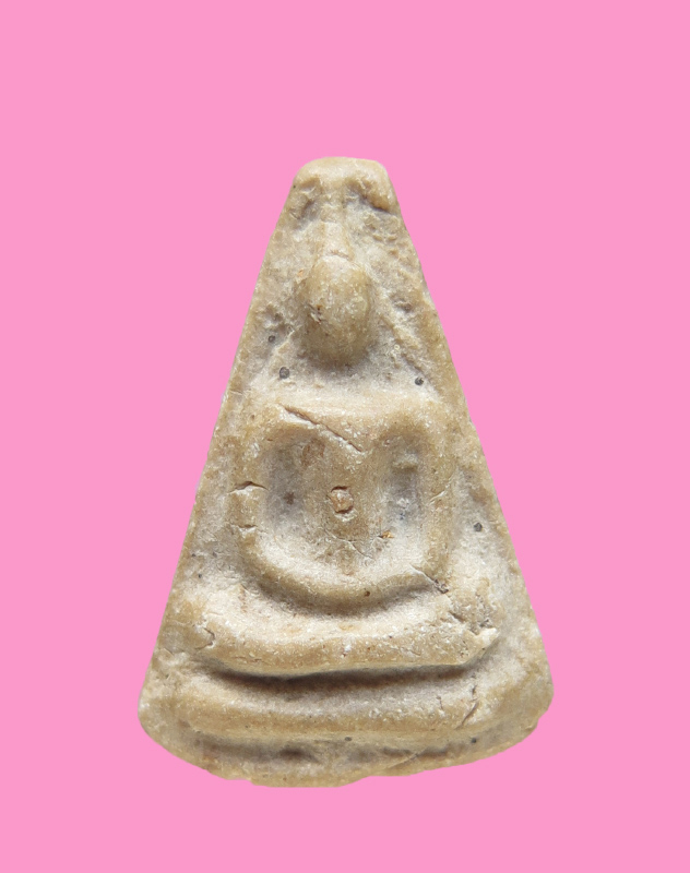 สมเด็จเนื้อผงน้ำมัน ตัดสามเหลี่ยม