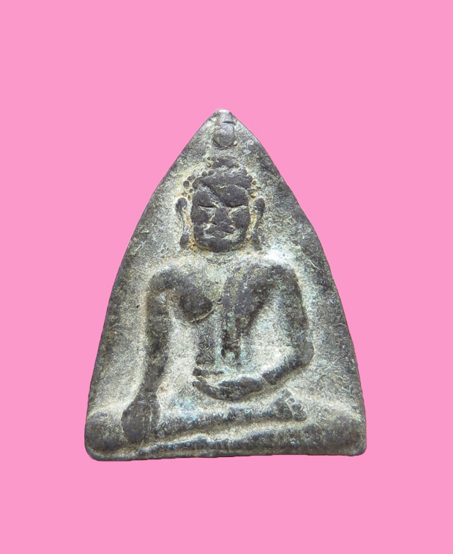 พระพุทธเนื้อชินเก่าผสม สูงประมาณ 1.2 ซม.