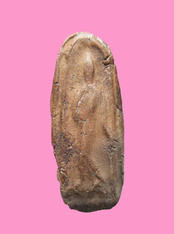 พระลีลา เนื้อดิน