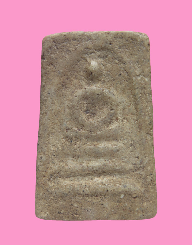 สมเด็จจัมโบ้ ขยาดสูงประมาณ 3 นิ้วครึ่ง