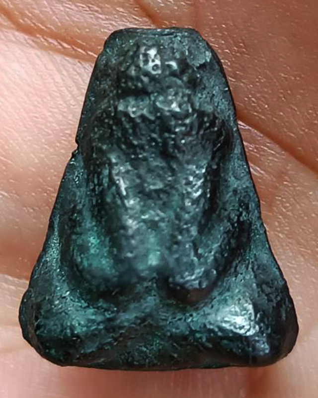 ปิดตาหลังยันต์ เนื้อเมฆพัด พระบ้านเก่าเก็บหลายสิบปีไม่ทราบเกจิ ขนาดสูง 2 ซ.ม.