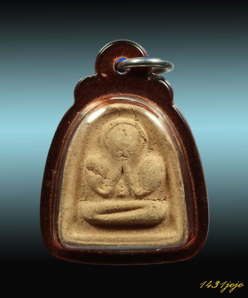 พระปิดตาหลวงปู่ศรี วัดอ่างศิลา เนื้อผงว่านเกสร พิมพ์นักกล้ามใหญ่ ปี 2509 +ใบรับรอง