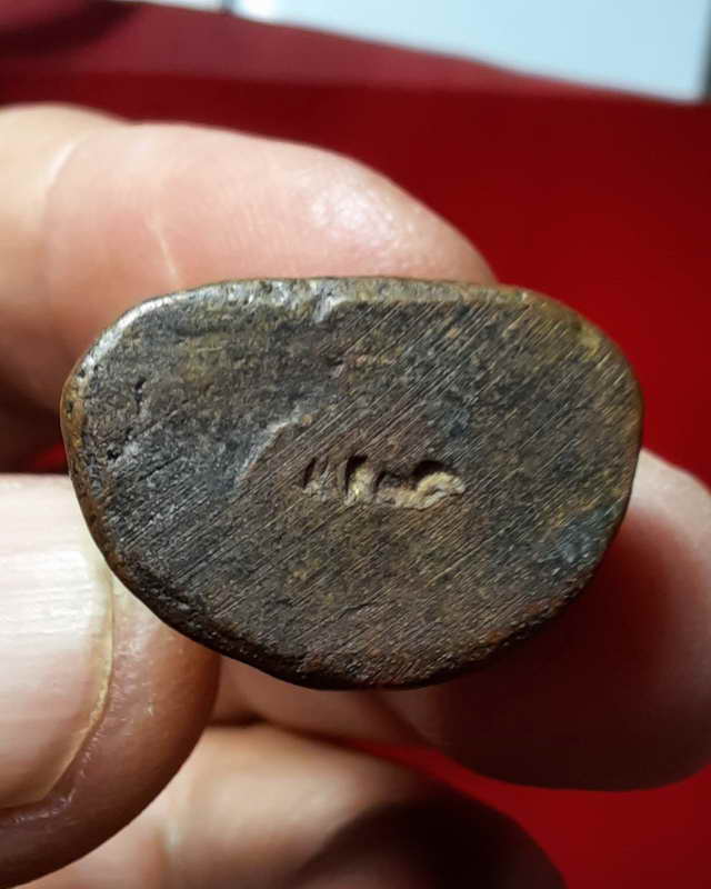 หลวงพ่อเงิน เนื้อเก่าปืนแตก พิมพ์นิยม ออกวัดไดรัง ปี36 พร้อมกล่อง