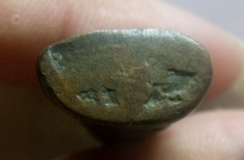 **เบาๆ**พระปิดตาหล่อเก่า เนื้อโลหะผสม เก่าๆ ไม่ทราบที่**เนื้อจัดๆ สวยๆ