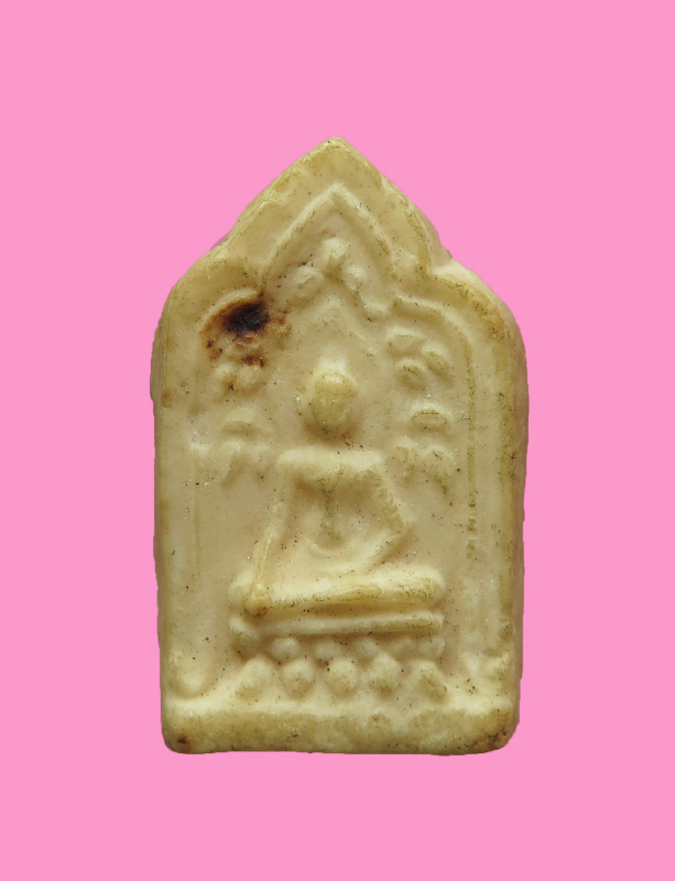 พระซุ้มร่มโพธิ์ เนื้อผง