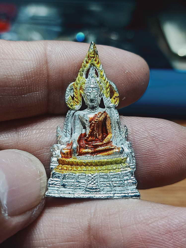 4-121 รูปหล่อพระพุทธชินราช รวยพันล้าน หลวงปู่หมุน วัดบ้านจาน งาน 3K กล่องเดิม ต่ำจอง