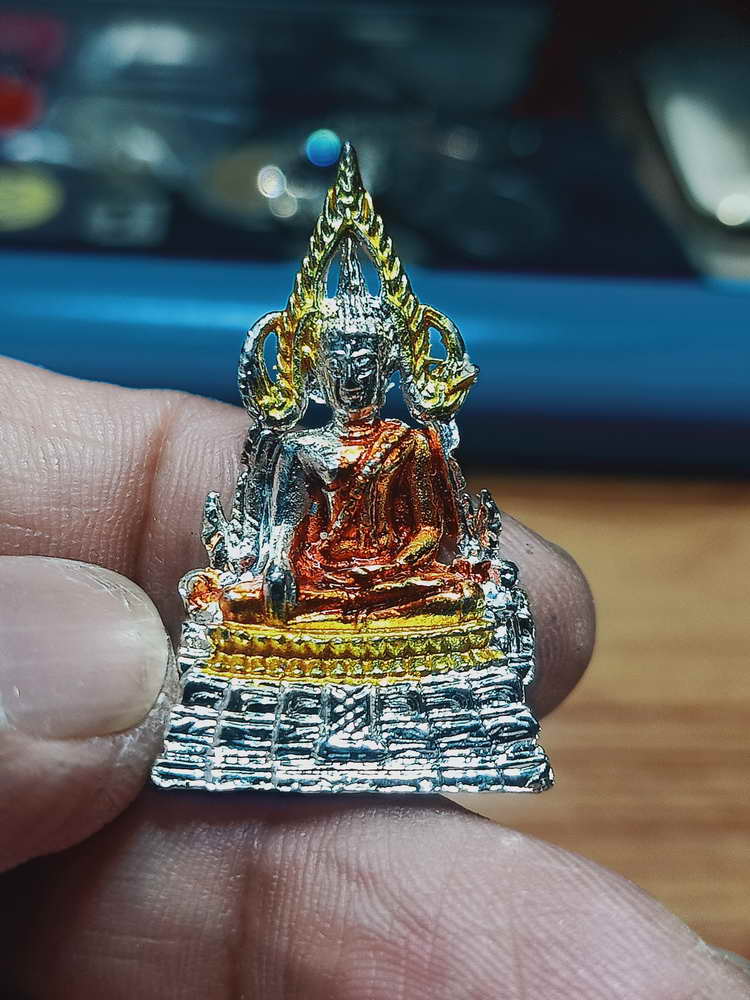 4-122 รูปหล่อพระพุทธชินราช รวยพันล้าน หลวงปู่หมุน วัดบ้านจาน งาน 3K กล่องเดิม ต่ำจอง