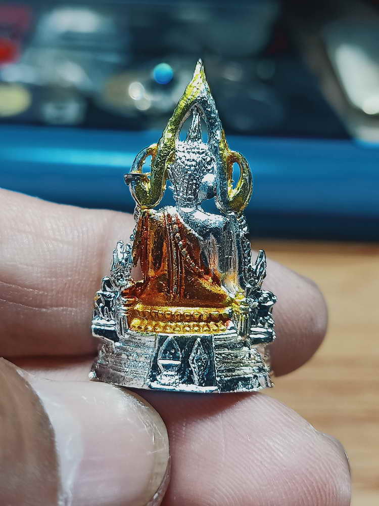 4-122 รูปหล่อพระพุทธชินราช รวยพันล้าน หลวงปู่หมุน วัดบ้านจาน งาน 3K กล่องเดิม ต่ำจอง