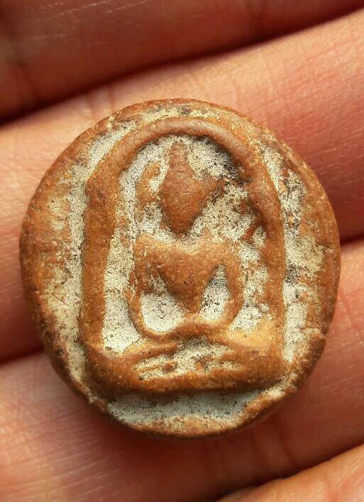 พระไม่ทราบที่ เคาะเดียว