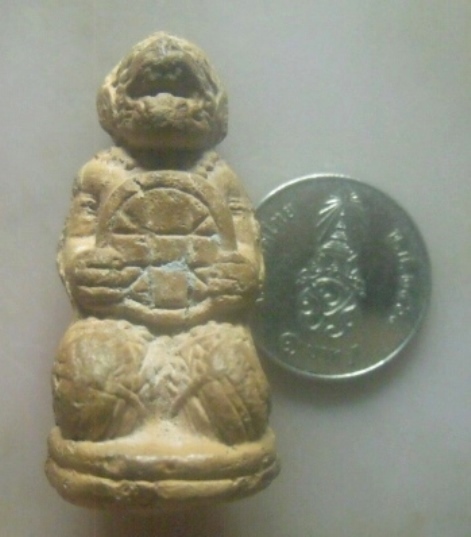 **เบาๆ**หนุมานอุ้มดวง เนื้อดินเผา ใต้ฐานอุดผงว่านมหามงคล 108 ฝังตะกรุดมหาปราบ วัดบางกะพ้อม ปี ๒๕๔๙*