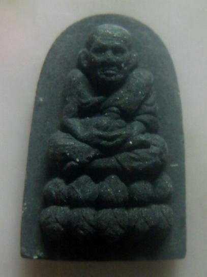 **เบาๆ**หลวงปู่ทวด ผงจิตรลดา รุ่นกาญจนาภิเษก ในหลวงครองราชย์ ครบ ๕๐ ปี ปลุกเสกวัดบวรฯ ปี ๒๕๓๙**สวยๆ