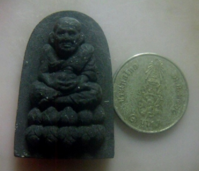 **เบาๆ**หลวงปู่ทวด ผงจิตรลดา รุ่นกาญจนาภิเษก ในหลวงครองราชย์ ครบ ๕๐ ปี ปลุกเสกวัดบวรฯ ปี ๒๕๓๙**สวยๆ