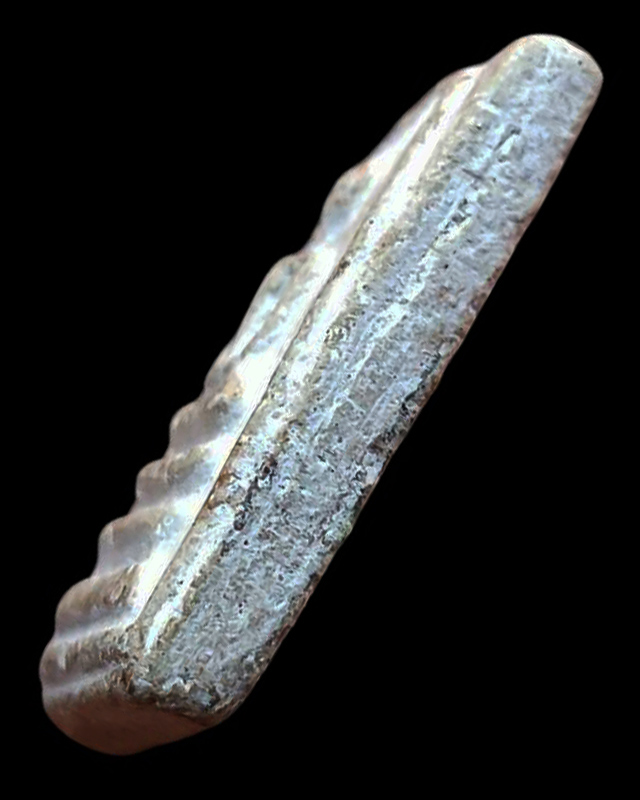 สมเด็จเนื้อจัด ขนาด 2.4x3.8 ซ.ม. พระบ้านเก่าเก็บหลายสิบปีไม่ทราบที่