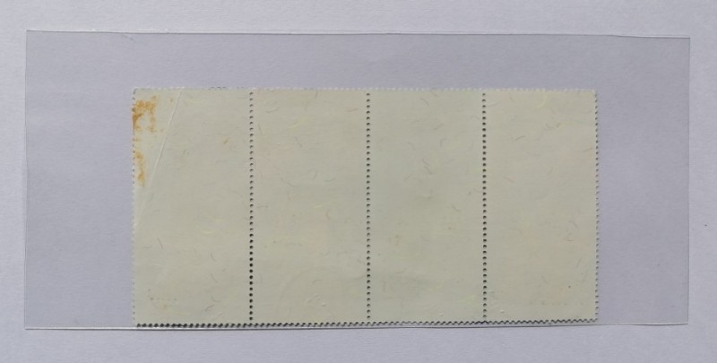 สแตมป์ ชุดที่ 1,000 130 ปี งานศิลป์ช่างหลวง 22 มีนาคม 2556 ชุดแบ่ง 4 ดวง เคาะเดียว