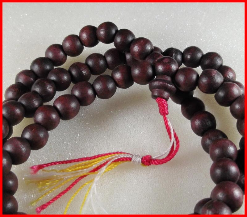 สร้อยประคำมหามงคล หลวงพ่ออุตตมะ วัดวังก์วิเวการาม อ.สังขละบุรี จ.กาญจนบุรี 