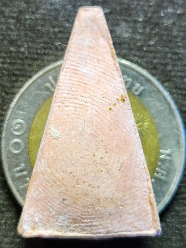 วัดดอนโพธิ์ทอง"จ.สุพรรณบุรี  พระผงสุพรรณ"หลวงพ่อฮวด ปี36 เนื้อชมพู หลังลายนิ้วมือ