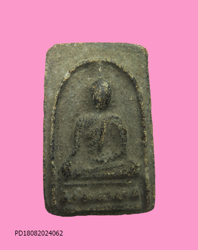 พระพุทธ เนื้อผงผสมว่าน 