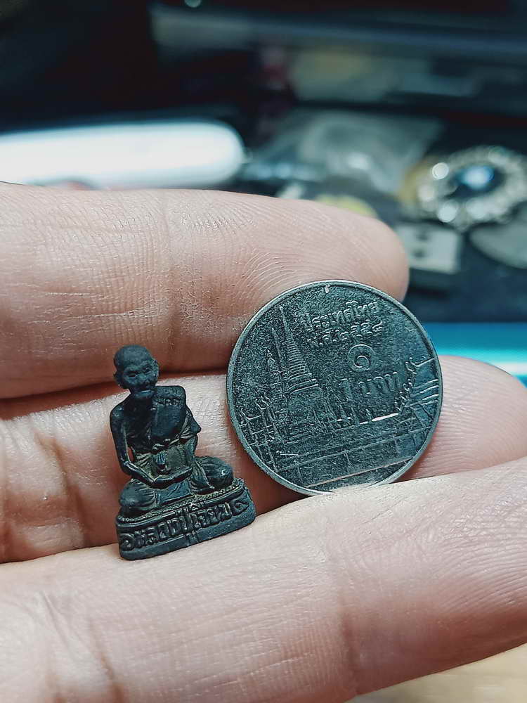 4-349 รูปหล่อเหมือนเล็ก รุ่นเมตตา หลวงปู่เจียม วัดอินทราสุการาม (วัดหนองยาว) จ.สุรินทร์ กล่องเดิม