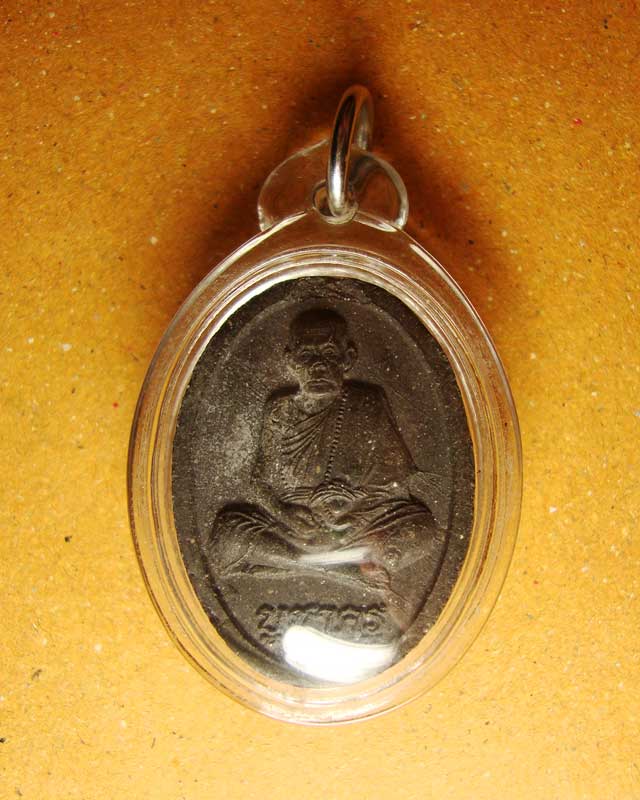 พระผงหลวงปู่หมุน บูชาครู