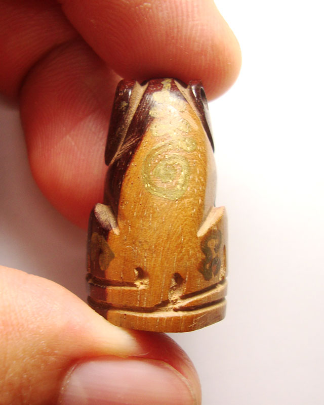 เสือ ไม้แกะ มีจาร ไม่ทราบที่