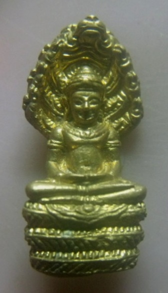 **เบาๆ**รูปหล่อพระนาคปรกลอยองค์ เนื้อโลหะผสม หล่อเก่า**สวยๆ เชิญชมครับ 