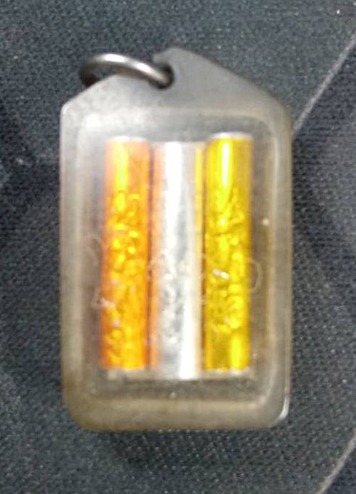 รูปถ่ายหลังตะกรุดเก่าๆไม่ทราบที่ครับ