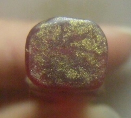 **เบา​ๆ​**พระพุทธปางอุ้มบาตร เนื้อหินแกะสีแดง ปิดทอง เก่าๆ ไม่ทราบที่**สวยๆ เชิญชมครับ