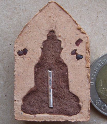 พระขุนแผน หลวงปู่หมุน ร.ศ.๒๓๒(119ปี) ปี2556 ตะกรุดเงินแท้พลอยแท้ ผสมผงจินดามณีวัดกลางบางแก้ว+กล่อง